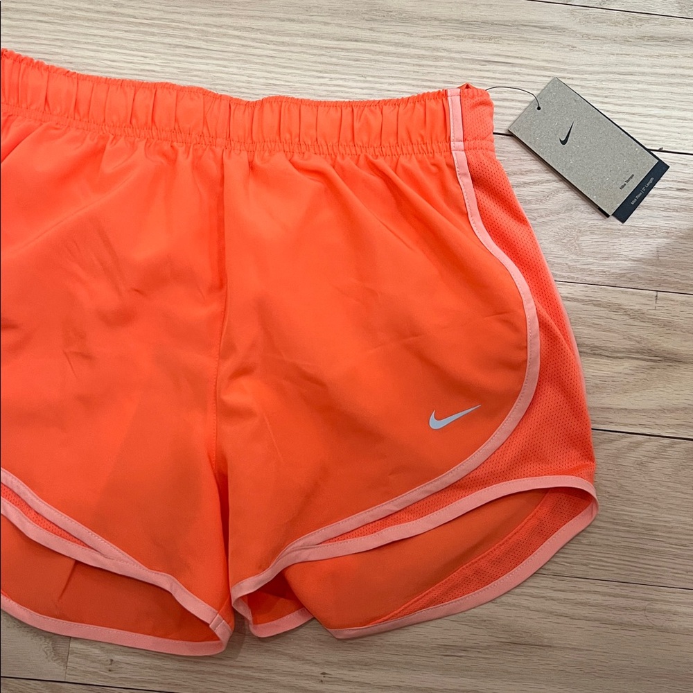 NEW Nike running shorts - Picture 2 of 4